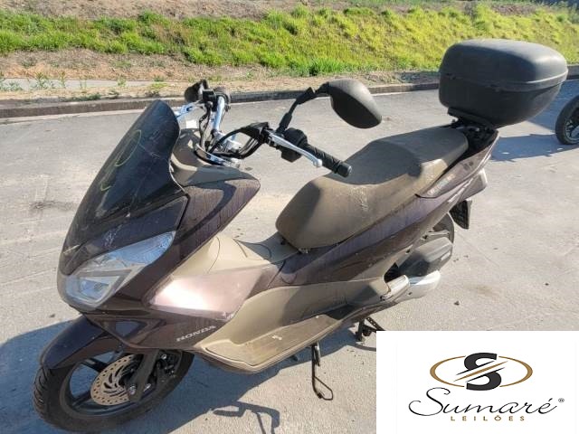 PCX 150 DLX