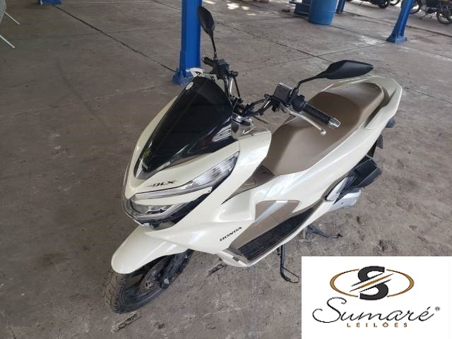 PCX 150 DLX